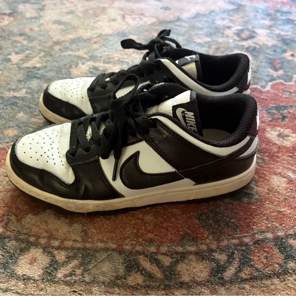 Nike Black and White Sneakers